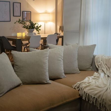 Amare Luxury Living Villa Волос Екстериор снимка