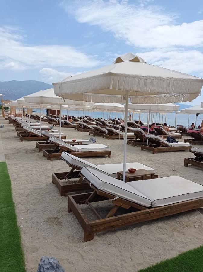 Amare Luxury Living Villa Волос Екстериор снимка